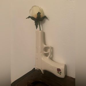 Ceramic pistol-shaped bud vase